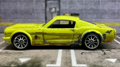 Custom yellow mustang - yellow,